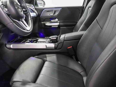 Certified 2023 Mercedes-Benz EQB 300 4MATIC image 17