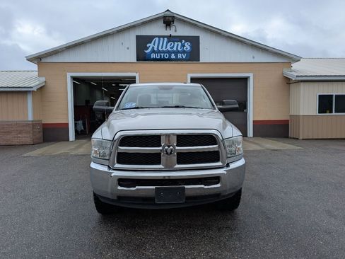 Used 2018 RAM 2500 SLT image 2
