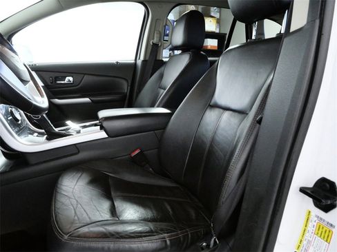 Used 2013 Ford Edge Limited image 18