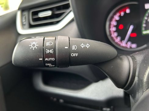 Used 2023 Toyota RAV4 XLE Premium FWD image 22