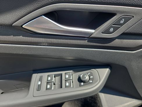 Used 2024 Volkswagen GTI Autobahn FWD image 18
