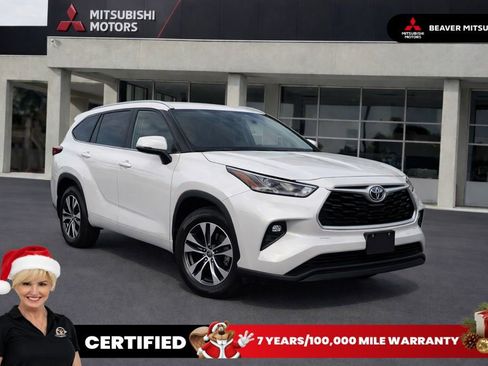 Used 2023 Toyota Highlander XLE image 1