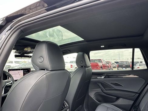 New 2026 Volkswagen Tiguan SEL R-Line AWD/4WD image 11
