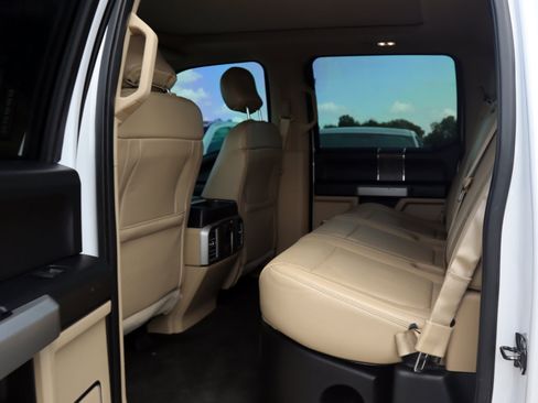 Used 2017 Ford F350 Lariat w/ Lariat Ultimate Package image 30