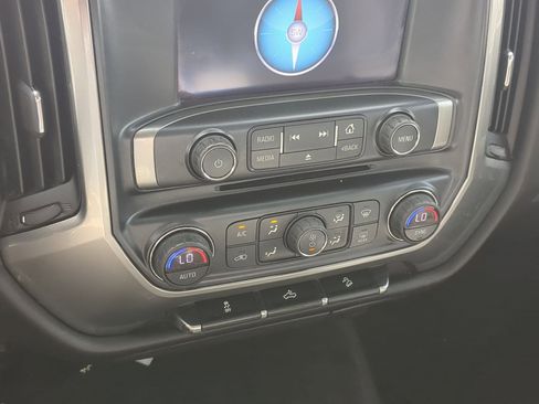 Used 2017 Chevrolet Silverado 1500 LT w/ All Star Edition AWD/4WD image 18