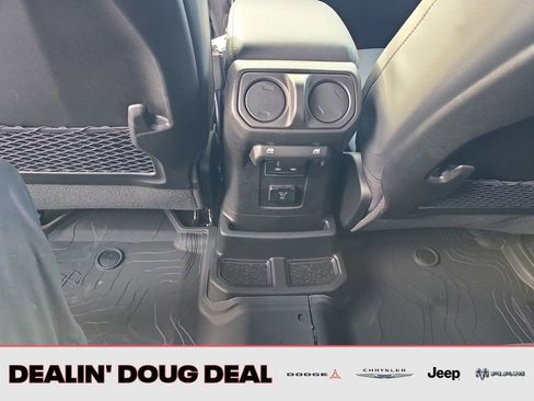 New 2026 Jeep Wrangler Unlimited Sahara AWD/4WD image 27
