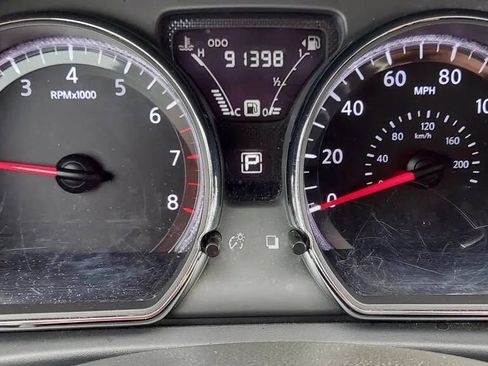 Used 2019 Nissan Versa SV image 17