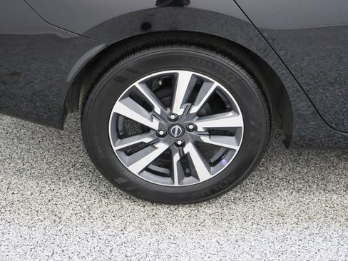 Used 2025 Nissan Versa SV FWD image 6