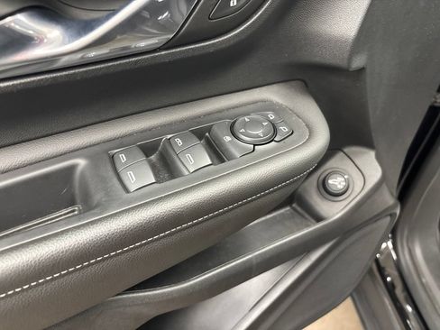 Used 2023 GMC Terrain SLT AWD/4WD image 22