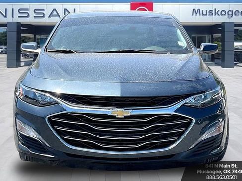 Used 2020 Chevrolet Malibu LT FWD image 2