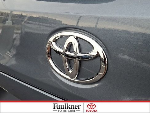 Certified 2025 Toyota Corolla Cross XLE image 30