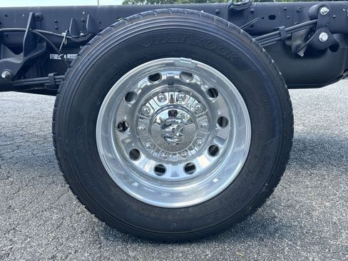 Used 2024 RAM 5500 SLT w/ Quick Order Package 2YG SLT image 16