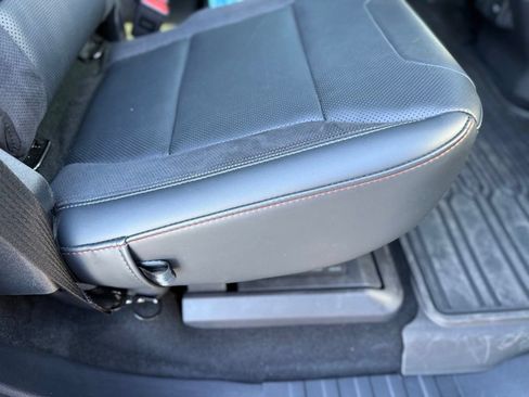 Used 2025 Ford F150 Raptor AWD/4WD image 18