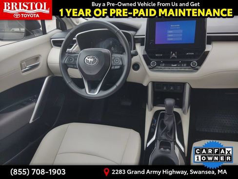 Used 2024 Toyota Corolla Cross XLE w/ Convenience Package AWD/4WD image 17