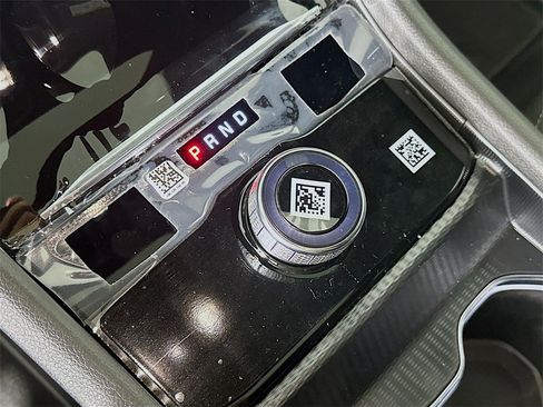 New 2025 Jeep Grand Cherokee Laredo X w/ Luxury Tech Group I image 12