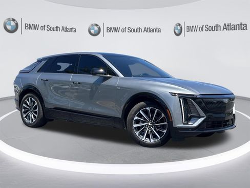 Used 2024 Cadillac Lyriq Sport RWD image 2