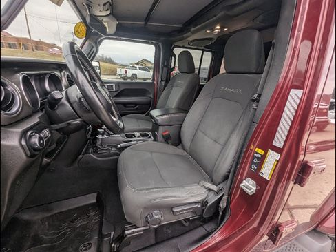 Used 2021 Jeep Wrangler Unlimited Sahara AWD/4WD image 17