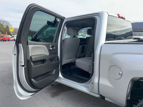 Used 2017 Chevrolet Silverado 1500 W/T image 19
