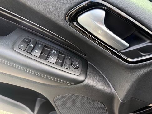 Used 2023 Dodge Durango SXT Launch Edition image 11