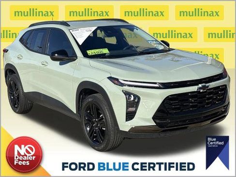 Used 2025 Chevrolet Trax ACTIV image 1