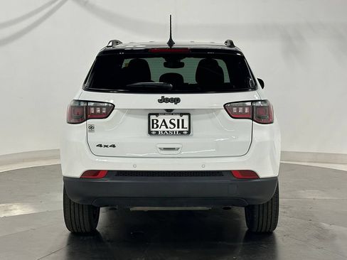 Used 2026 Jeep Compass Limited AWD/4WD image 12