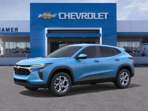 New 2026 Chevrolet Trax LS w/ LS Convenience Package FWD image 26