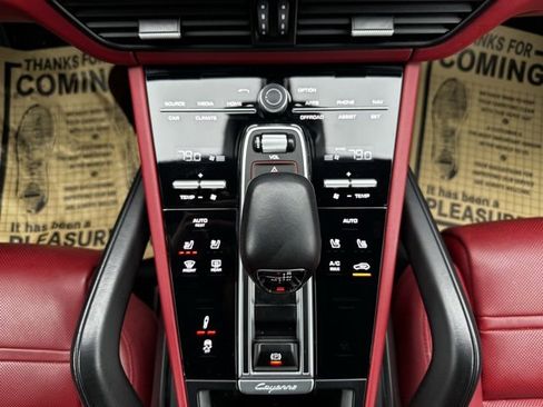 Used 2023 Porsche Cayenne S Platinum image 34