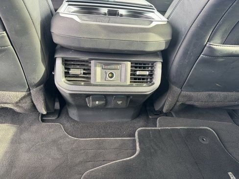 Used 2024 Ford F150 Platinum image 32