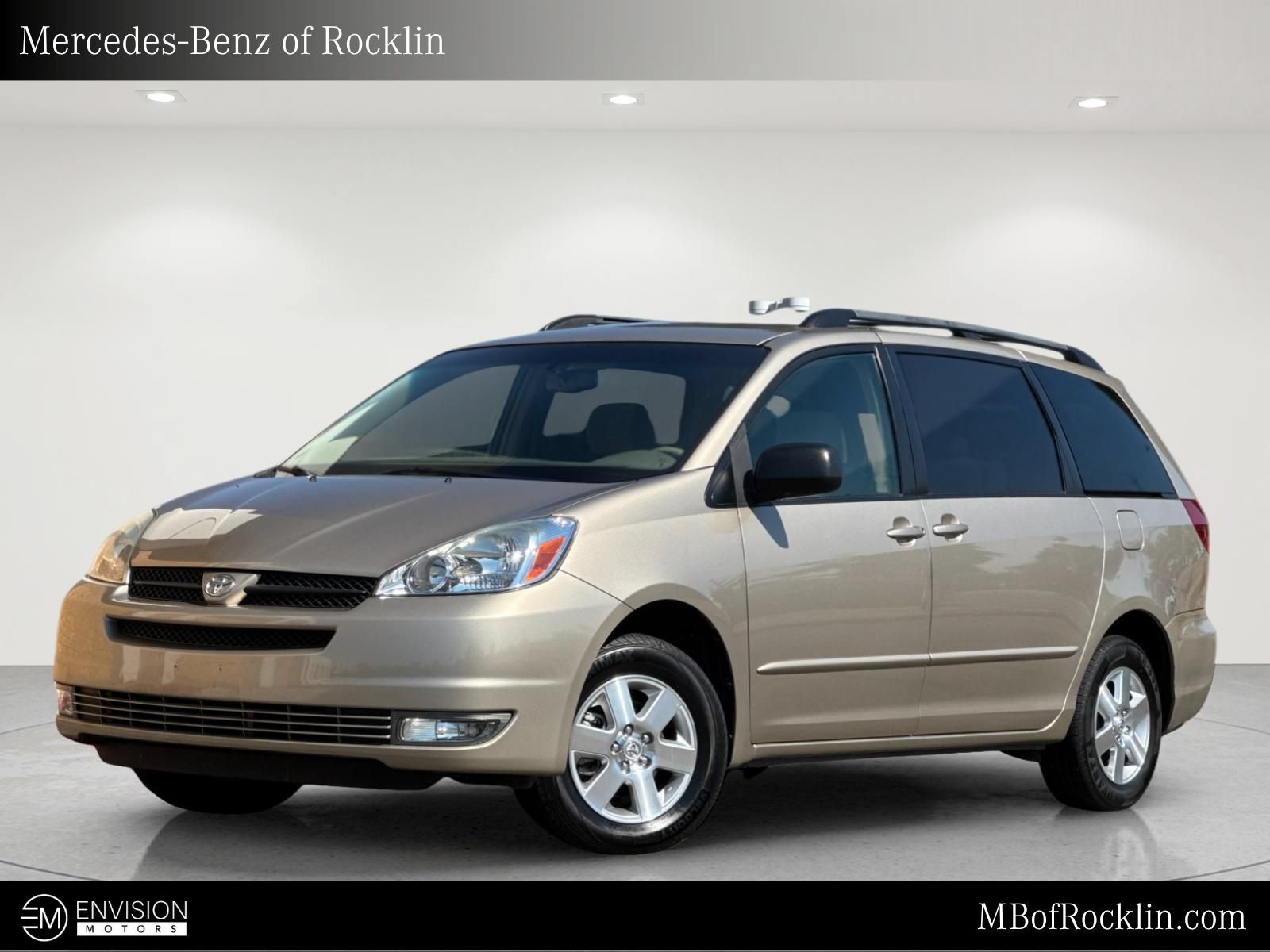 Used 2005 Toyota Sienna LE w/ LE Pkg 8 FWD image 1
