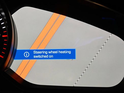 Used 2019 Porsche Cayenne Turbo w/ Premium Plus Package image 85