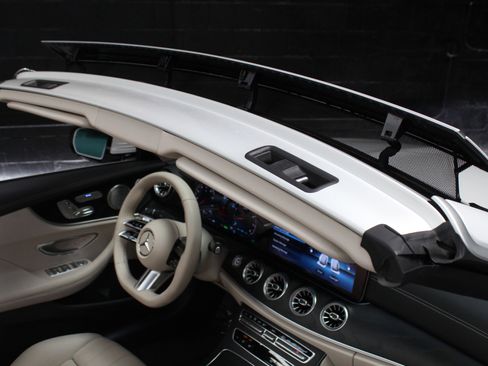 Used 2023 Mercedes-Benz E 450 Cabriolet image 44
