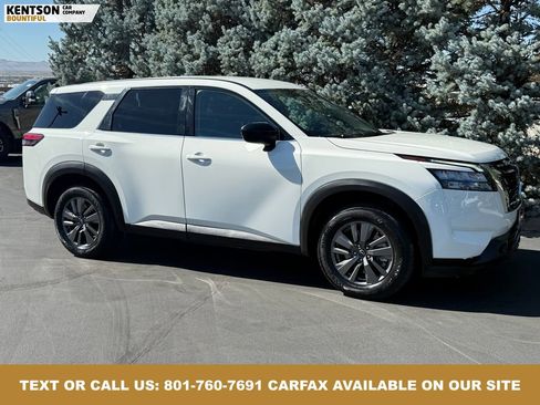 Used 2024 Nissan Pathfinder S image 12