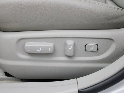 Used 2006 Hyundai Azera Limited image 14