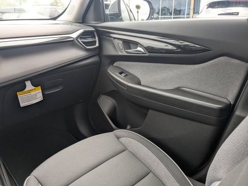New 2026 Chevrolet TrailBlazer LT w/ Convenience Package FWD image 54