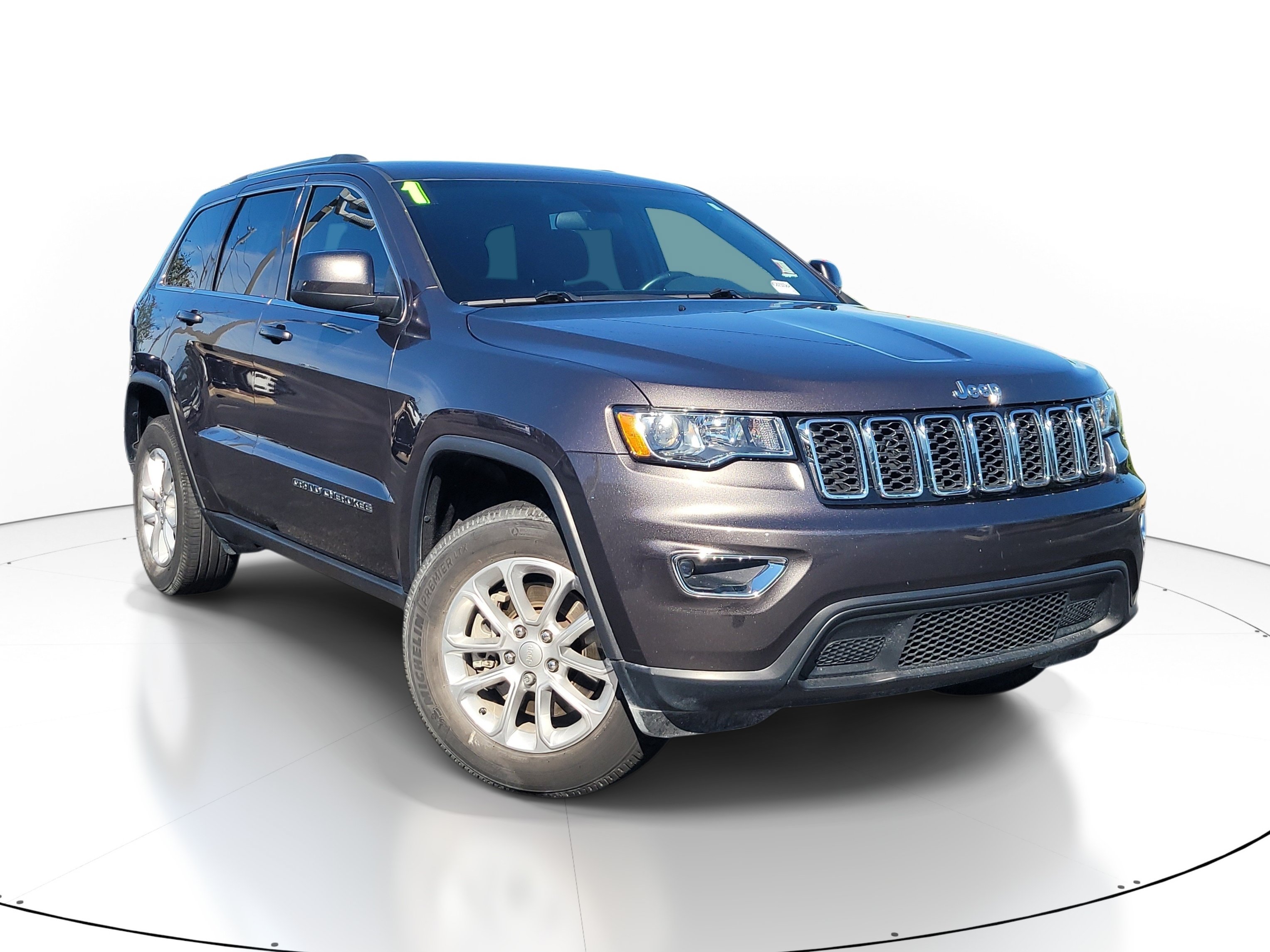 Used 2021 Jeep Grand Cherokee Laredo AWD/4WD image 1