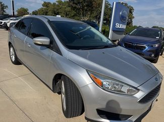 Used 2017 Ford Focus SE image 1