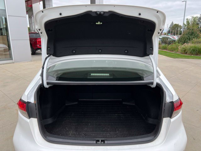 Used 2022 Toyota Corolla SE FWD image 29