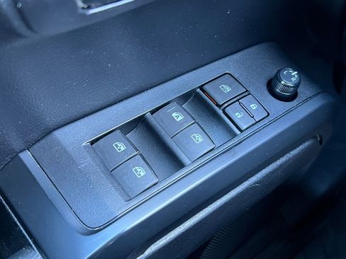 Used 2021 Toyota Tacoma SR image 31