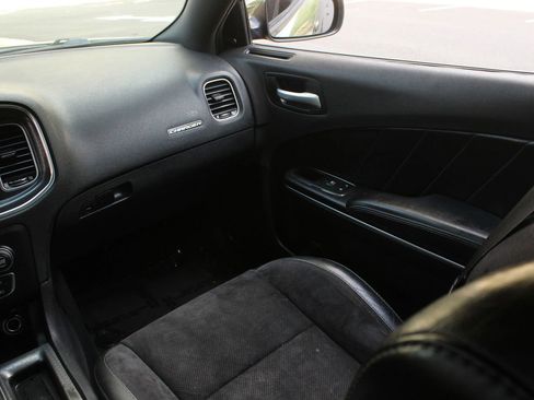 Used 2018 Dodge Charger R/T Scat Pack w/ Dynamics Package image 28