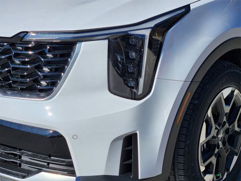 New 2026 Kia Sorento S image 6