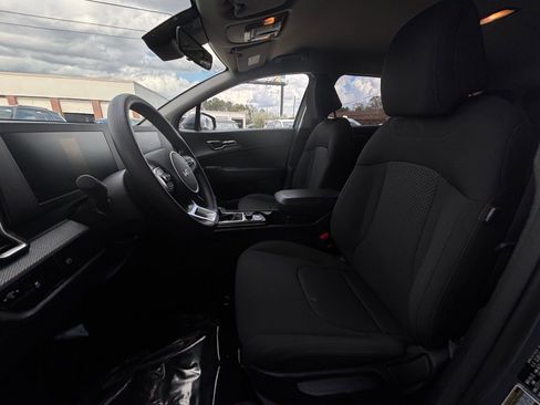 Used 2025 Kia Sportage LX image 31