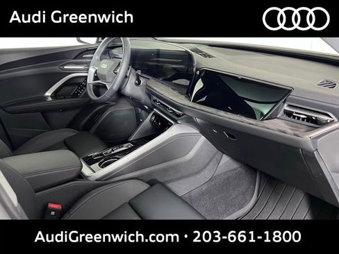 Used 2025 Audi Q5 Premium Plus w/ Premium Plus AWD/4WD image 12