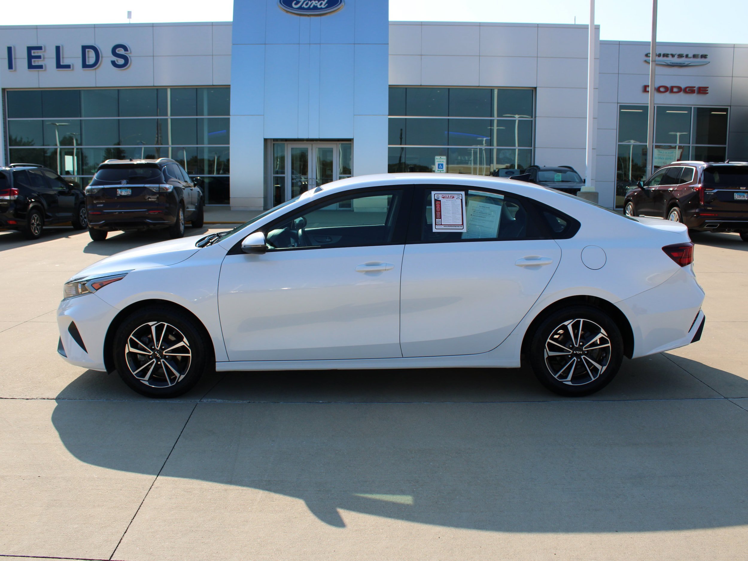 Used 2024 Kia Forte LXS w/ LXS Technology Package FWD image 3