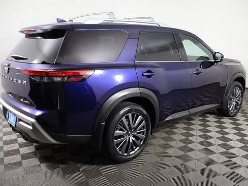 Used 2023 Nissan Pathfinder SL w/ SL Premium Package AWD/4WD image 13