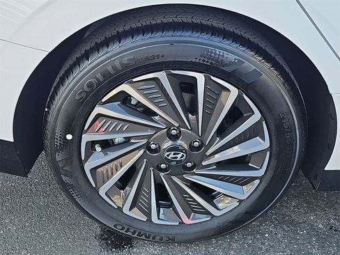 Used 2026 Hyundai Sonata SEL image 12