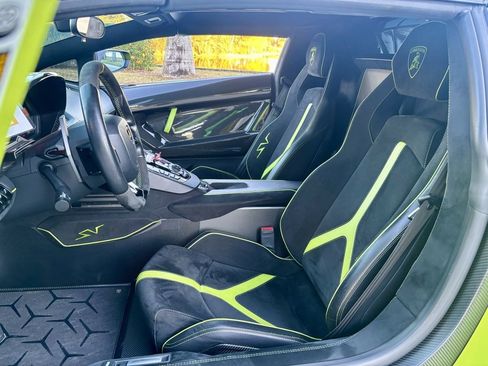 Used 2016 Lamborghini Aventador LP 750-4 Superveloce image 2