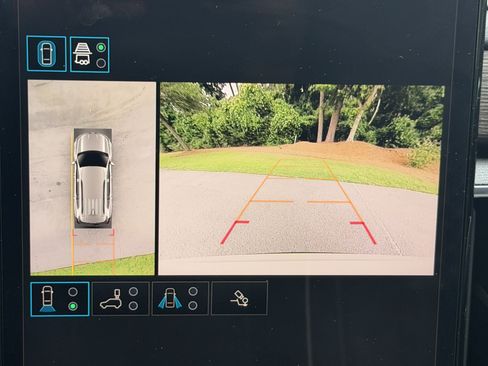Used 2025 GMC Acadia Denali w/ LPO, Floor Liner Package AWD/4WD image 31