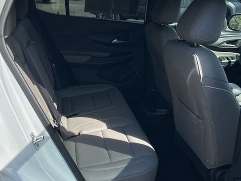 Used 2025 Buick Envista Avenir FWD image 13