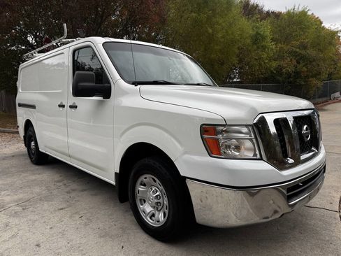 Used 2013 Nissan NV 2500 SV w/ Side Curtain Airbag Pkg image 8