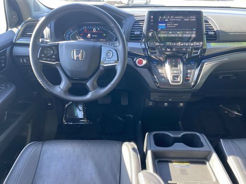 Certified 2023 Honda Odyssey Elite image 9